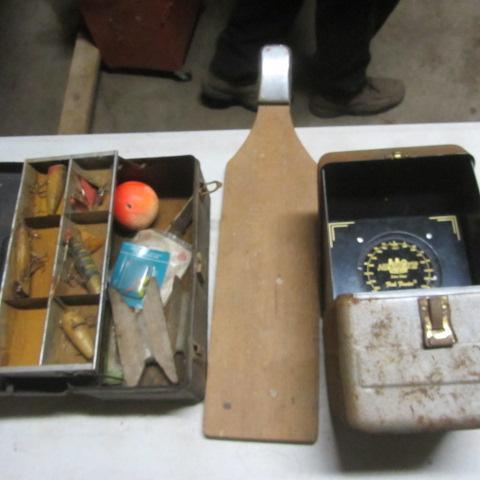 lot 286 image: Tackle Box, Board, Finder