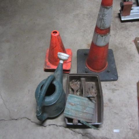 lot 290 image: Gardening Tools, Cones