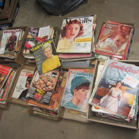 lot 300 image: Home & Family Magazines