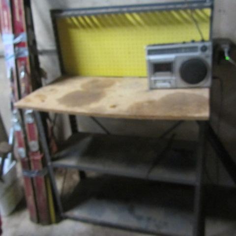 lot 317 image: Workbench