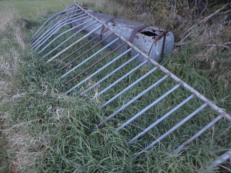 lot 321 image: Scrap Metal, Feeder, Gate