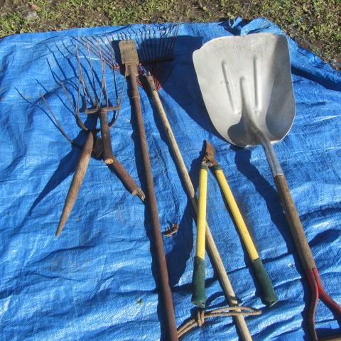 lot 45 image: Chisel, Shovel, Rake, Fork
