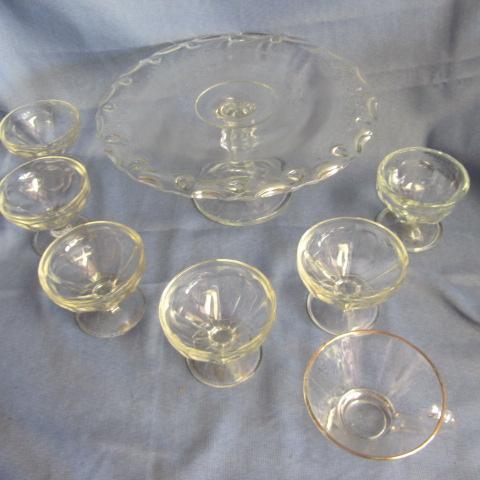 lot 64 image: Fancy Glass Cake Stand, Sherbets