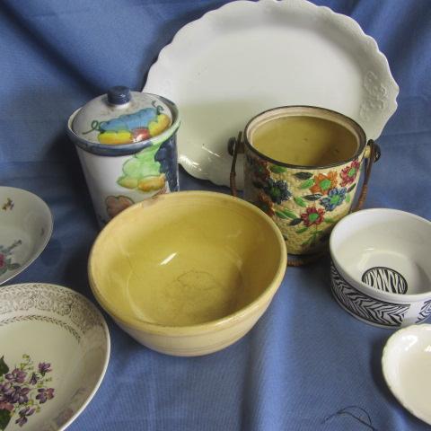 lot 74 image: Cracker Jar, Canister, Platter