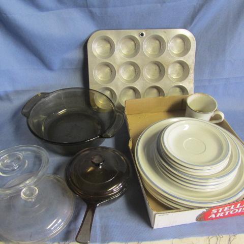 lot 89 image: Dinnerware, AH, Visionware