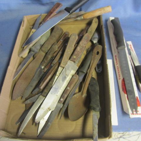 lot 94 image: Kitchen Knives