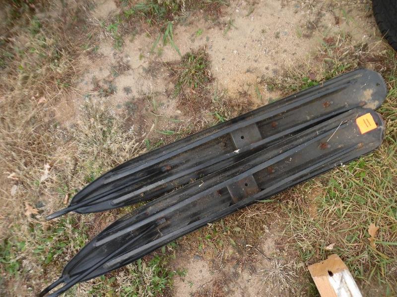Polaris snowmobile skis