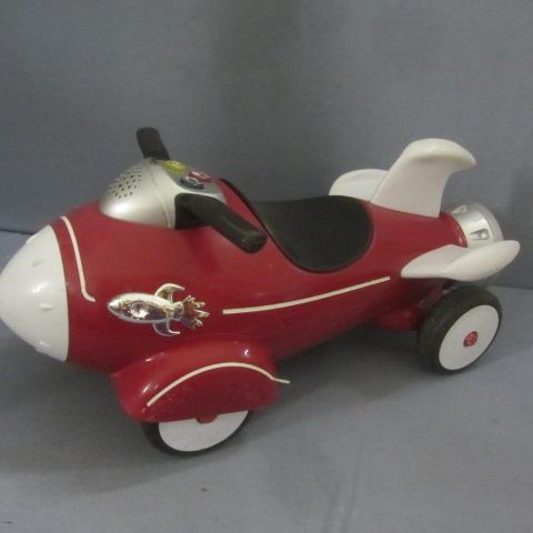 lot 100 image: Radio Flyer Rocket Ride