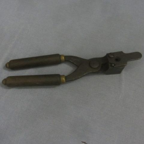 lot 115 image: Winchester 32WCF Bullet Mold