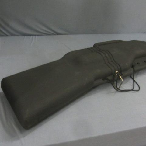 lot 125 image: Hi-Impact Padded Gun Case