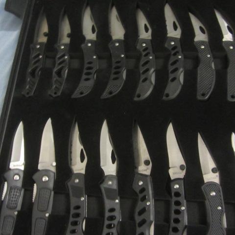 lot 144 image: Maxam Knife Set