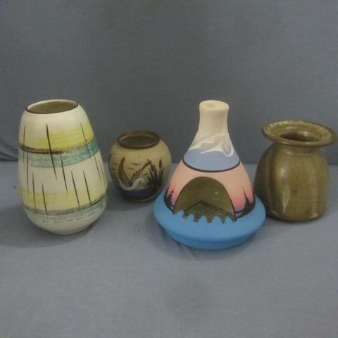 lot 162 image: Navajo Pottery