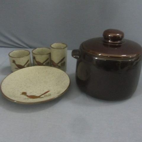 lot 163 image: Pottery, West Bend