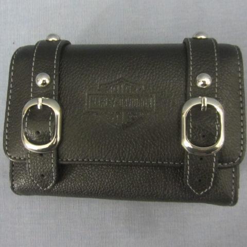 lot 19 image: HD Leather Phone Case