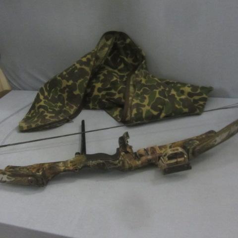 lot 201 image: Compound Bow With Case