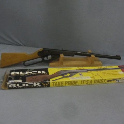 lot 205 image: Daisy Buck BB Gun