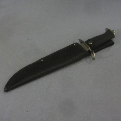 lot 235 image: Maxam Bayonet