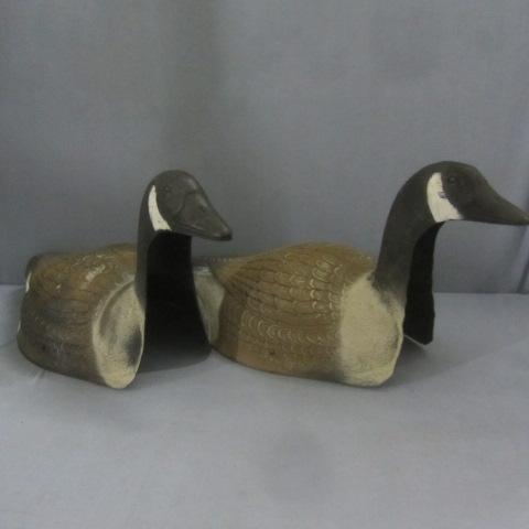 lot 260 image: Goose Decoys