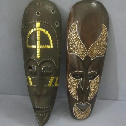 lot 300 image: African Tribal Masks