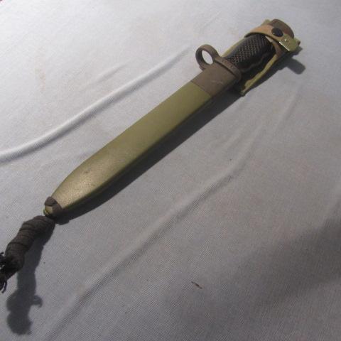 lot 309 image: WWII Spanish Bayonet