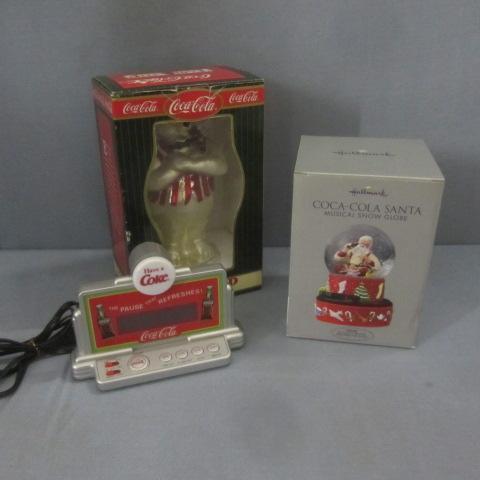 lot 341 image: Coca-Cola Christmas