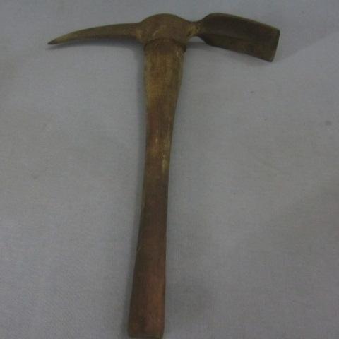 lot 357 image: Vintage Pick Axe