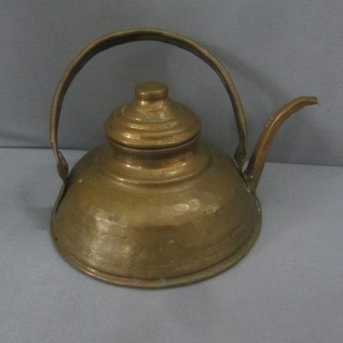 lot 367 image: Copper Tea Kettle