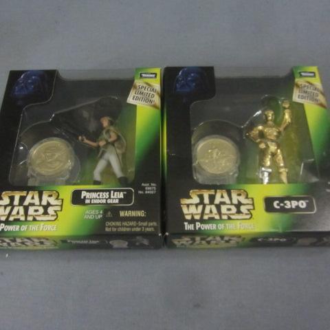 lot 407 image: Star Wars Princess Leia & C3PO