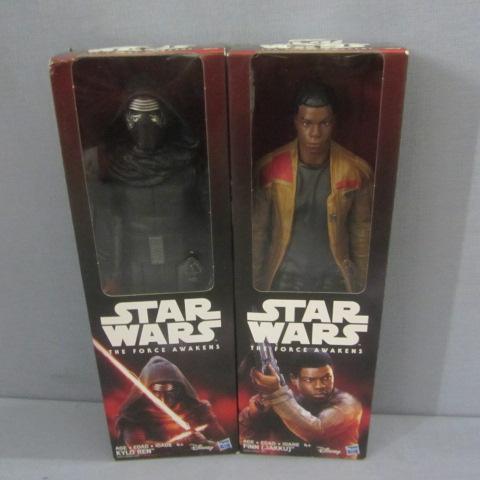 lot 409 image: Star Wars Kylo Ren & Finn