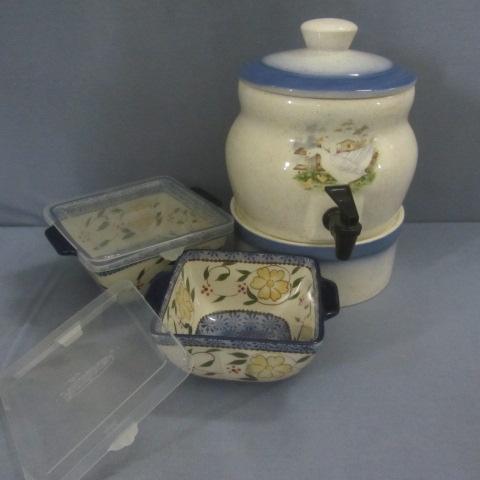 lot 49 image: Temp-tations Ovenware, Lemonade