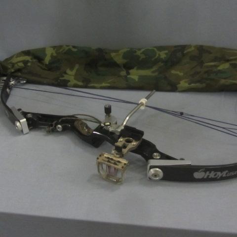 lot 53 image: Hoyt Striker Bow