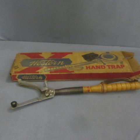 lot 61 image: Vintage Hand Trap Thrower