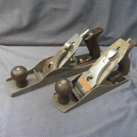 lot 15 image: Wood Planes, Stanley No 4