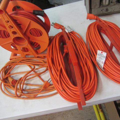 lot 29 image: Power Cords & Winders