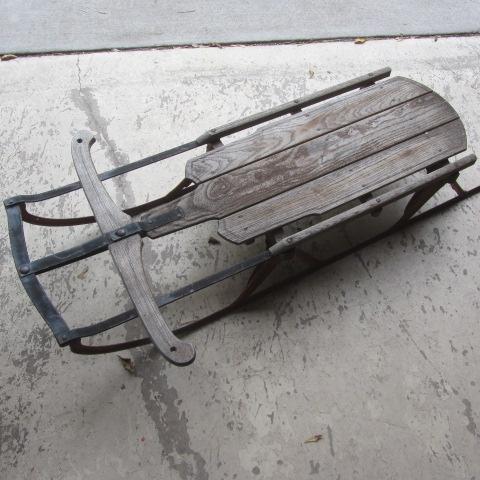 lot 4 image: Vintage Flexible Flyer