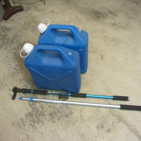 lot 89 image: Water Cans, Water Blaster