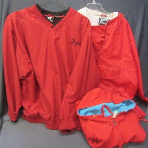 lot 92 image: Golf Jacket, Windbreaker, Sweatshirt
