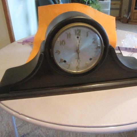 lot 93 image: Antique Gilbert Mantle Clock