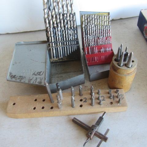 lot 125 image: Drill Bits, Punch Set