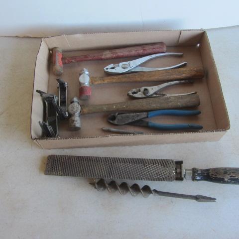 lot 132 image: Hex Key, Hammers, Auger Bit