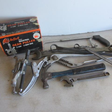 lot 157 image: Gear Puller, Wrenches