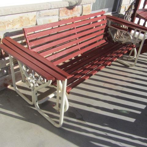 lot 16 image: Porch Glider & Picnic Table