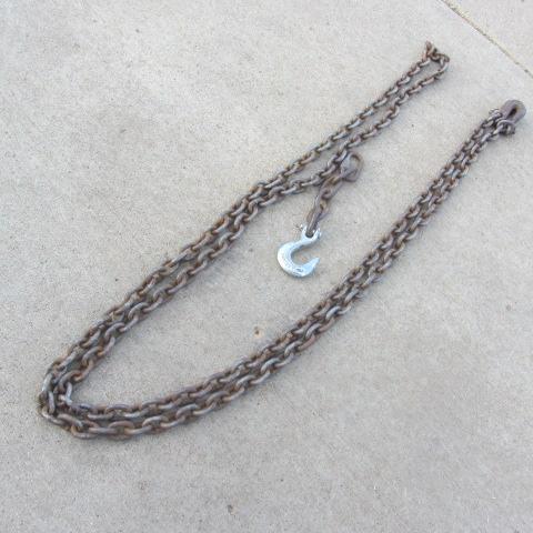 lot 174 image: Log Chain