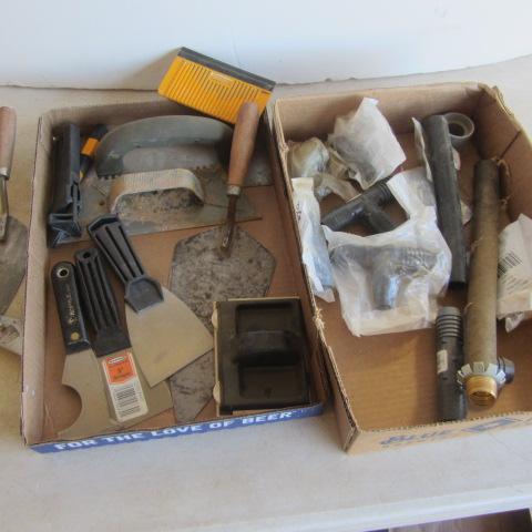 lot 184 image: Putty Knives, Trowels, Plastic Fittings