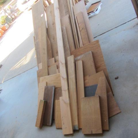 lot 207 image: Craft Wood
