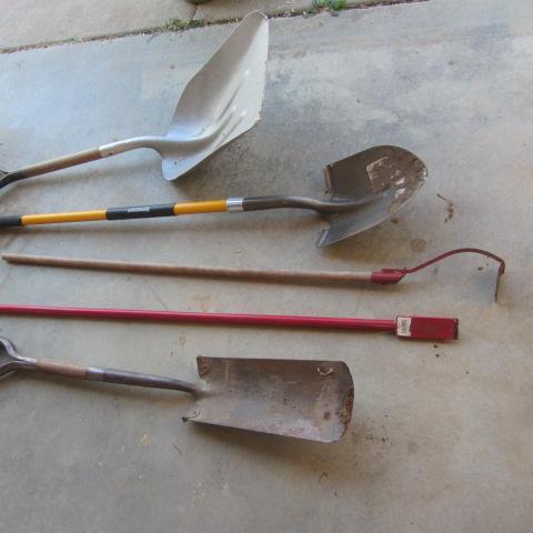 lot 216 image: Spade, Shovel, Ice Chipper, Hoe