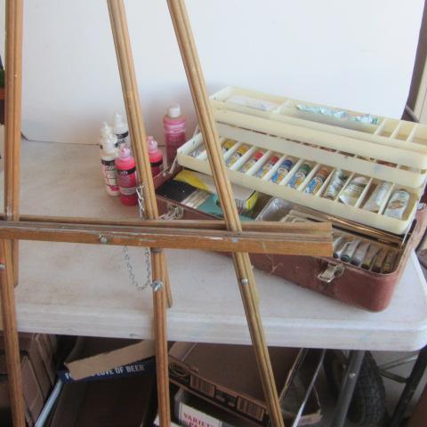 lot 221 image: Wooden Folding Easel, Craft Paint