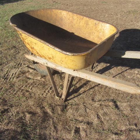 lot 277 image: Wheelbarrows