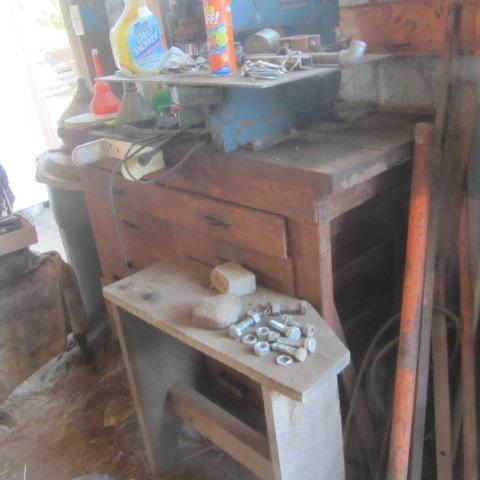 lot 281 image: Work Bench, Punch, Arbor Pres