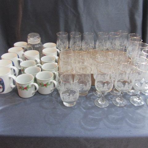 lot 288 image: Holiday Glasses & Mugs